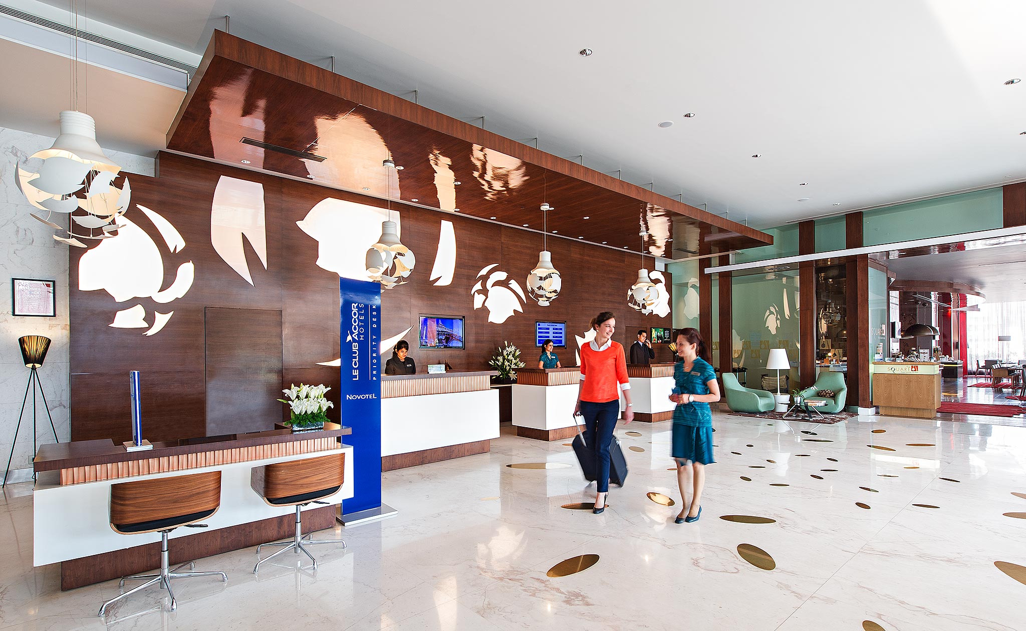 Hotel & Resorts - Lobby